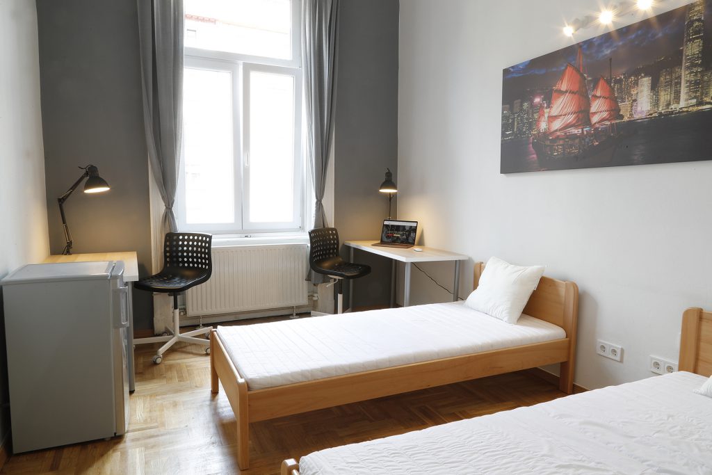 Student_room_for_rent_Budapest_Hong_Kong_room_3