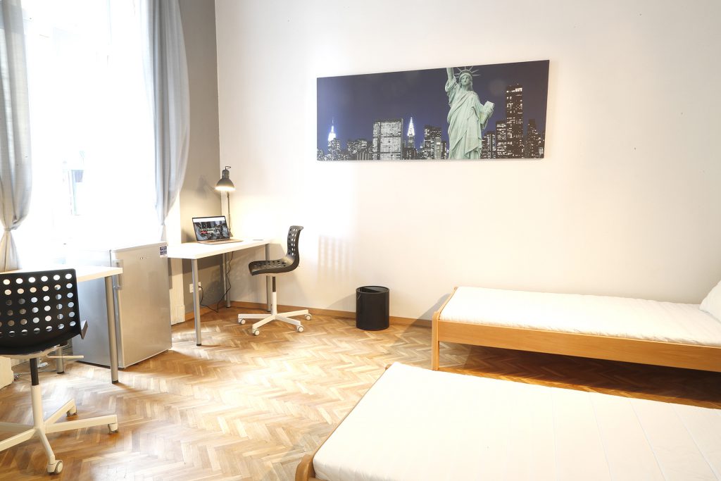 Student_Room_for_rent_Budapest_New_York_room_2